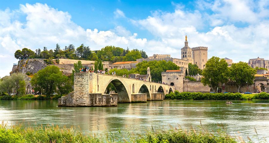 Pont d&rsquo;Avignon and the Rhône